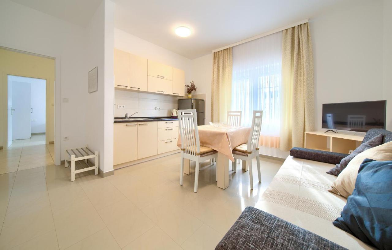 Apartmani Mara Matic Malinska Zewnętrze zdjęcie