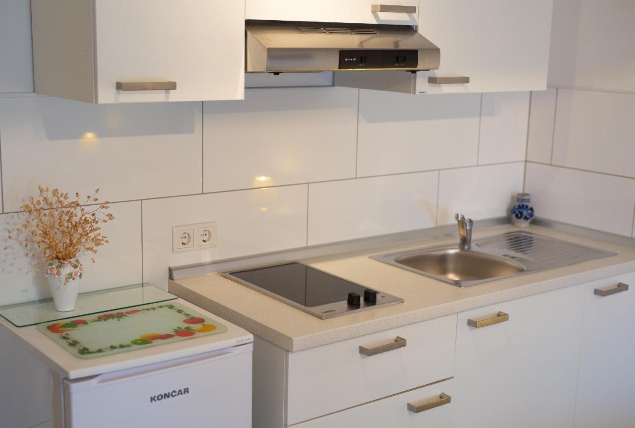 Apartmani Mara Matic Malinska Zewnętrze zdjęcie