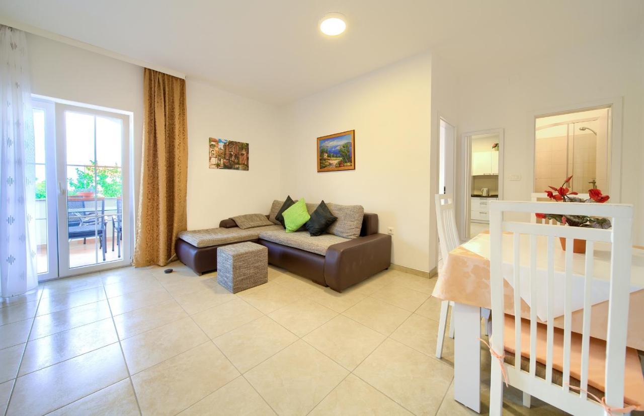 Apartmani Mara Matic Malinska Zewnętrze zdjęcie