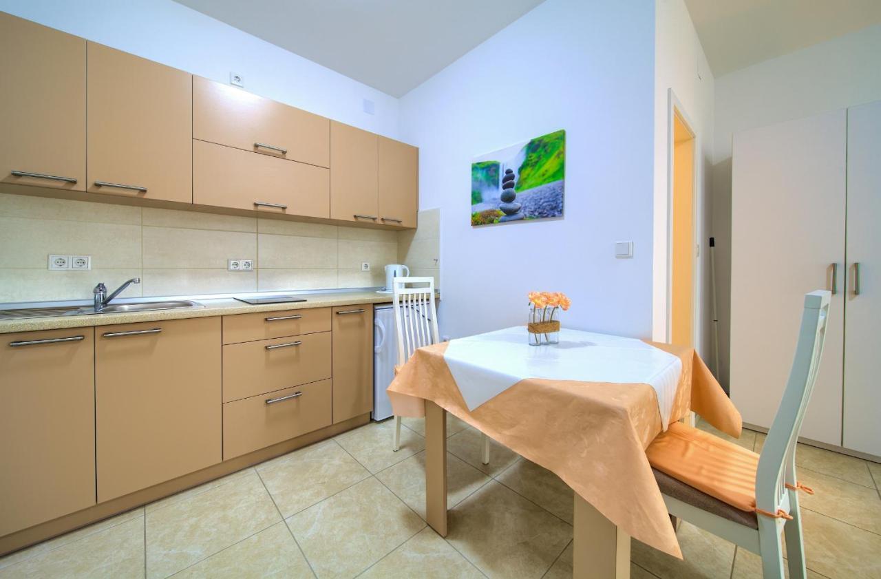 Apartmani Mara Matic Malinska Zewnętrze zdjęcie