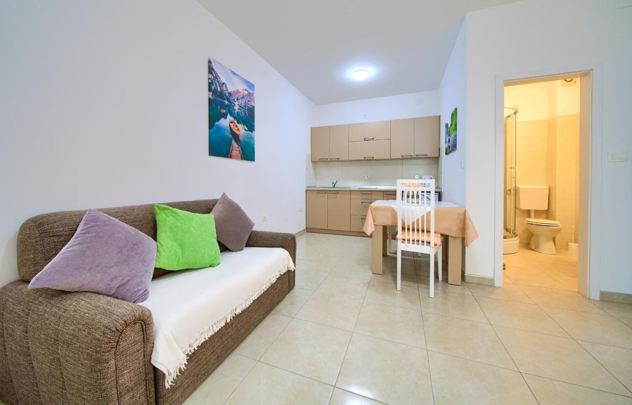 Apartmani Mara Matic Malinska Zewnętrze zdjęcie